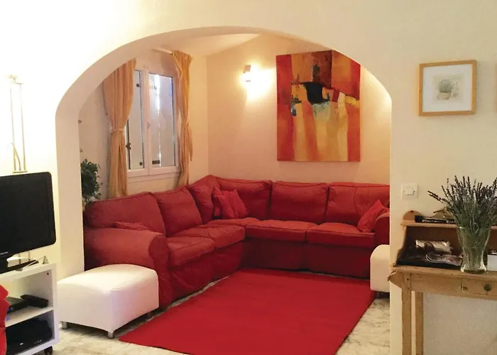 Stunning In With Wifi Feriehus Pierrerue (Herault)